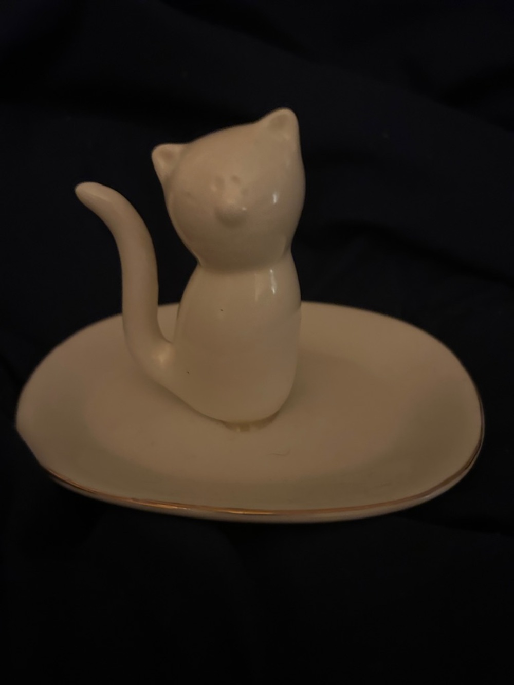 Ceramic Cat Ring Holder - Cream